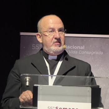 Antonio Bellella: “Nuestro ADN incluye la capacidad de transformar la posibilidad de la muerte en el principio de la nueva vida”